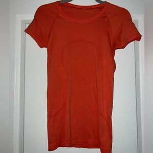 Women’s Light Orange/Coral Lululemon Swiftly Tech